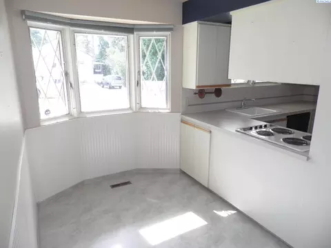 Kitchen - 720 SE Kamiaken St, Pullman, WA 99163 photo 1 of 4