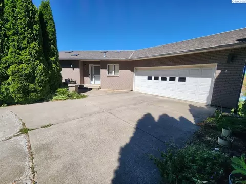 1220 SEarthtone Ct, Pullman, WA 99163 photo 2