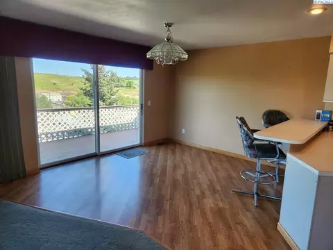 1220 SEarthtone Ct, Pullman, WA 99163 photo 7