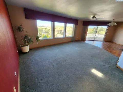 1220 SEarthtone Ct, Pullman, WA 99163 photo 3