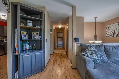 Entry Way - 1552 NW Leland Dr, Pullman, WA 99163 photo 3 of 5