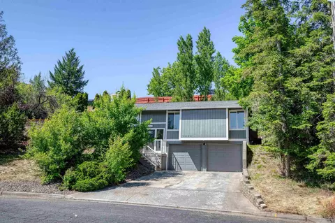 Exterior - 1552 NW Leland Dr, Pullman, WA 99163 photo 3 of 4