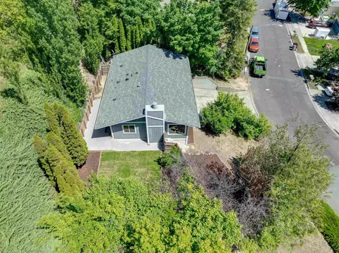 View/Area - 1552 NW Leland Dr, Pullman, WA 99163 photo 4 of 5
