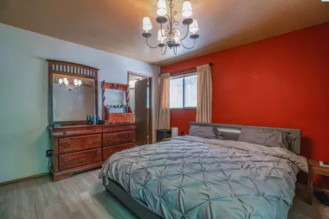 Bedroom - 1552 NW Leland Dr, Pullman, WA 99163 photo 3 of 3