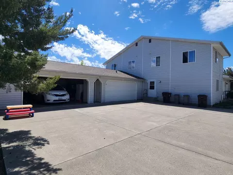 558-560 SE Shoemaker Pl, Pullman, WA 99163 photo 1