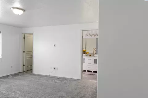 6008 Robert Wayne, Pasco, WA 99301 photo 11