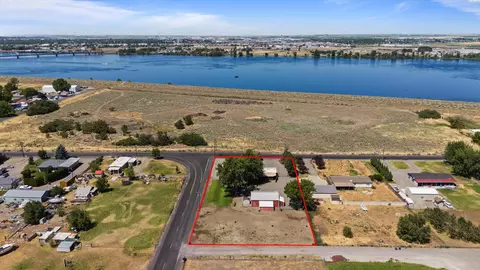 196903 E 3rd Ave, Kennewick, WA 99337 photo 1