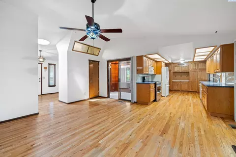 Other - 8412 Franklin Rd, Pasco, WA 99301 photo 2 of 4