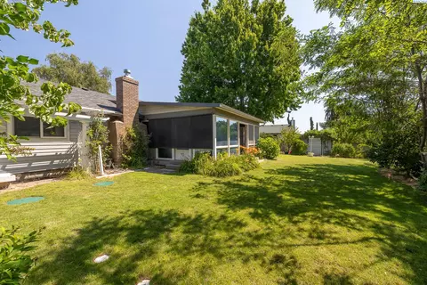 Exterior - 8412 Franklin Rd, Pasco, WA 99301 photo 11 of 12
