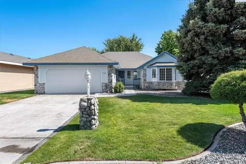 140 Willow Cir, Pasco, WA 99301 photo 1