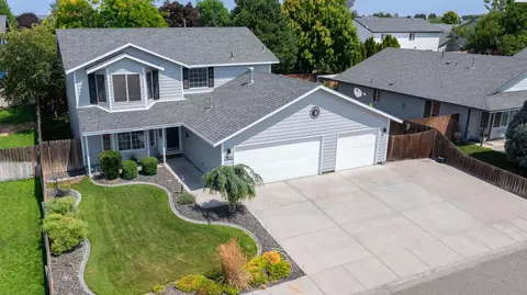 7915 Quadra Dr, Pasco, WA 99301 photo 1