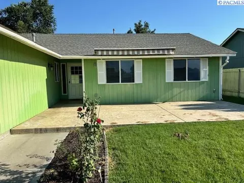 6311 Dodger Dr, Pasco, WA 99301 photo 1