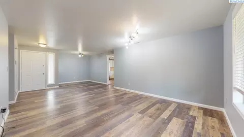 6115 Dodger Dr, Pasco, WA 99301 photo 4