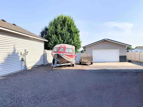 6700 Buttercreek Ct, Pasco, WA 99301 photo 3