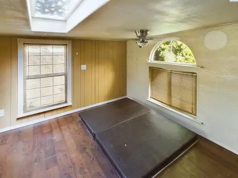 Other - 414 Ringhoff Rd, Burbank, WA 99323 photo 2 of 5
