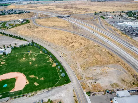 lot7 Saint Thomas Dr, Pasco, WA 99301