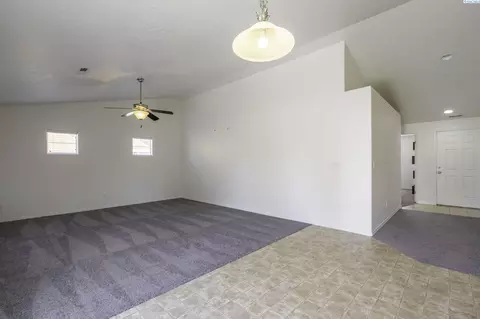6314 Robert Wayne, Pasco, WA 99301 photo 4