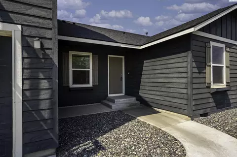 6314 Robert Wayne, Pasco, WA 99301 photo 2