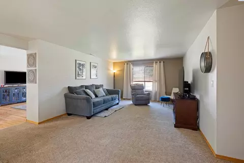 6611 Ebbets Dr, Pasco, WA 99301 photo 3