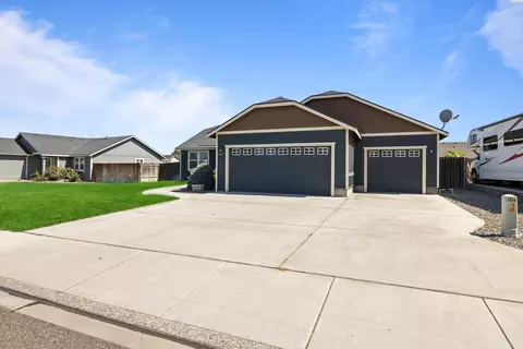 5809 Robert Wayne Dr, Pasco, WA 99301 photo 2