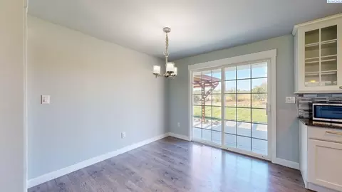 Dining - 8771 Alder Rd, Pasco, WA 99301 photo 1 of 1
