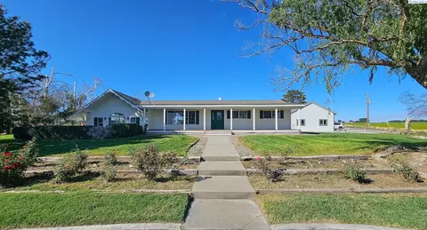Exterior - 8771 Alder Rd, Pasco, WA 99301 photo 1 of 9