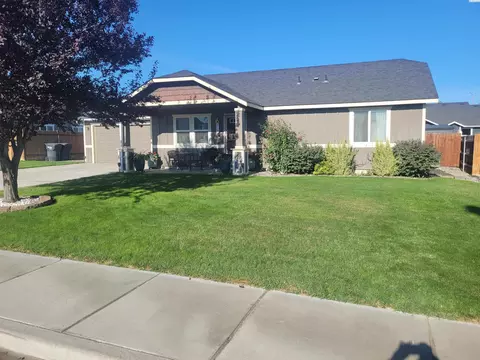 5812 Robert Wayne Dr, Pasco, WA 99301 photo 2