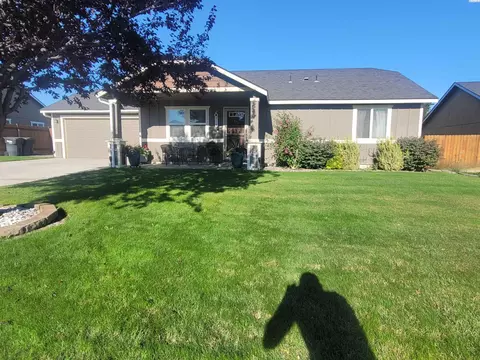 5812 Robert Wayne Dr, Pasco, WA 99301 photo 1