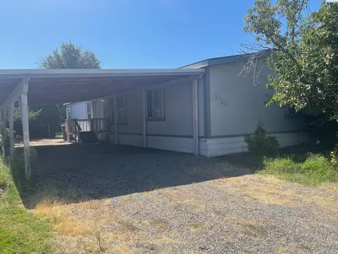2720 Fleming Ln, Pasco, WA 99301 photo 1