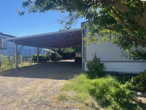 2720 Fleming Ln, Pasco, WA 99301 photo 2