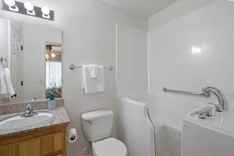 8307 Snoqualmie Dr, Pasco, WA 99301 photo 17