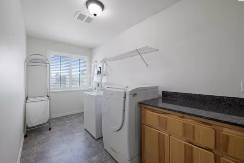 8307 Snoqualmie Dr, Pasco, WA 99301 photo 33