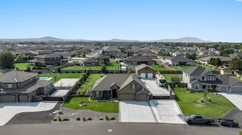 6830 Bitterroot Ave, Pasco, WA 99301 photo 4