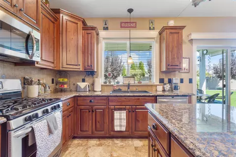 4415 Meadow View Dr, Pasco, WA 99301 photo 8