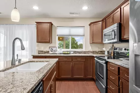 5902 Pimlico Dr, Pasco, WA 99301 photo 12