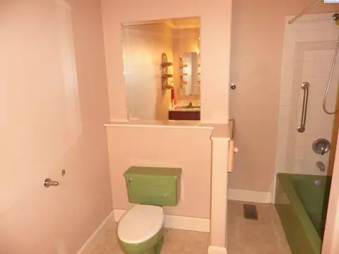 330 NE Whitman, Pullman, WA 99163 photo 9