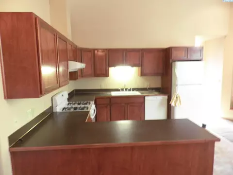 330 NE Whitman, Pullman, WA 99163 photo 5