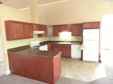 330 NE Whitman, Pullman, WA 99163 photo 7