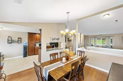 4515 Tusayan Dr, Pasco, WA 99301 photo 6