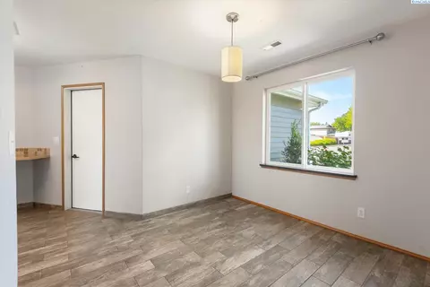 3820 Meadow View Dr, Pasco, WA 99301 photo 8