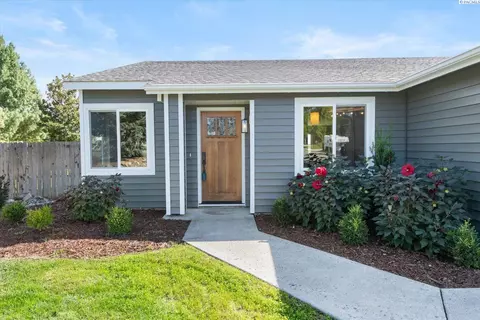 3820 Meadow View Dr, Pasco, WA 99301 photo 4