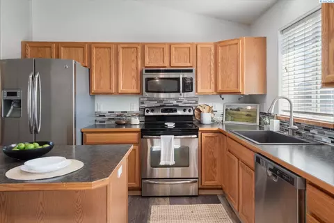 8908 Durham Dr, Pasco, WA 99301 photo 16