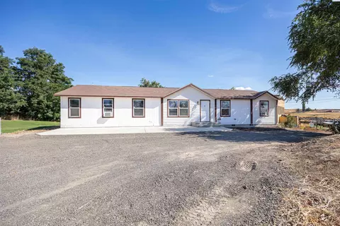 21 Third St, Eltopia, WA 99330 photo 1