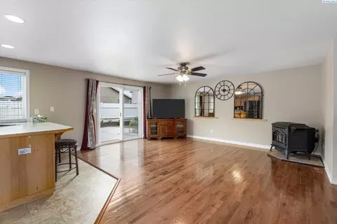 4533 Moline Ln, Pasco, WA 99301 photo 8