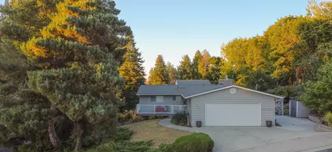 230 SW Cedar St, Pullman, WA 99163 photo 1