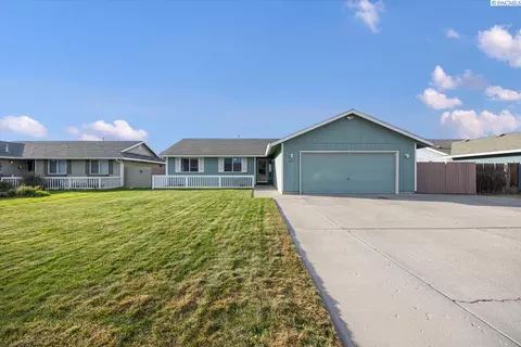 6104 Dodger Dr, Pasco, WA 99301 photo 1