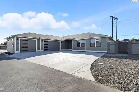 1839 S Union St, Kennewick, WA 99337