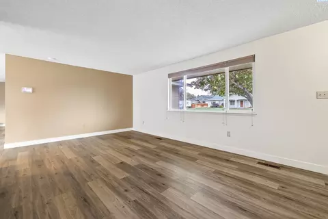 5504 W Richardson, Pasco, WA 99301 photo 8