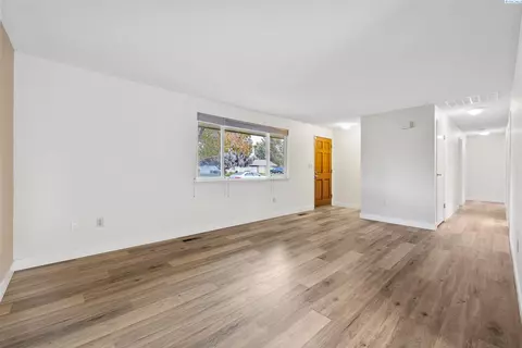 5504 W Richardson, Pasco, WA 99301 photo 6