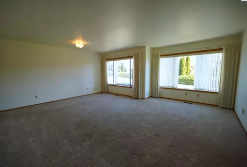 410 SW Crestview B-4 #B-4, Pullman, WA 99163 photo 4